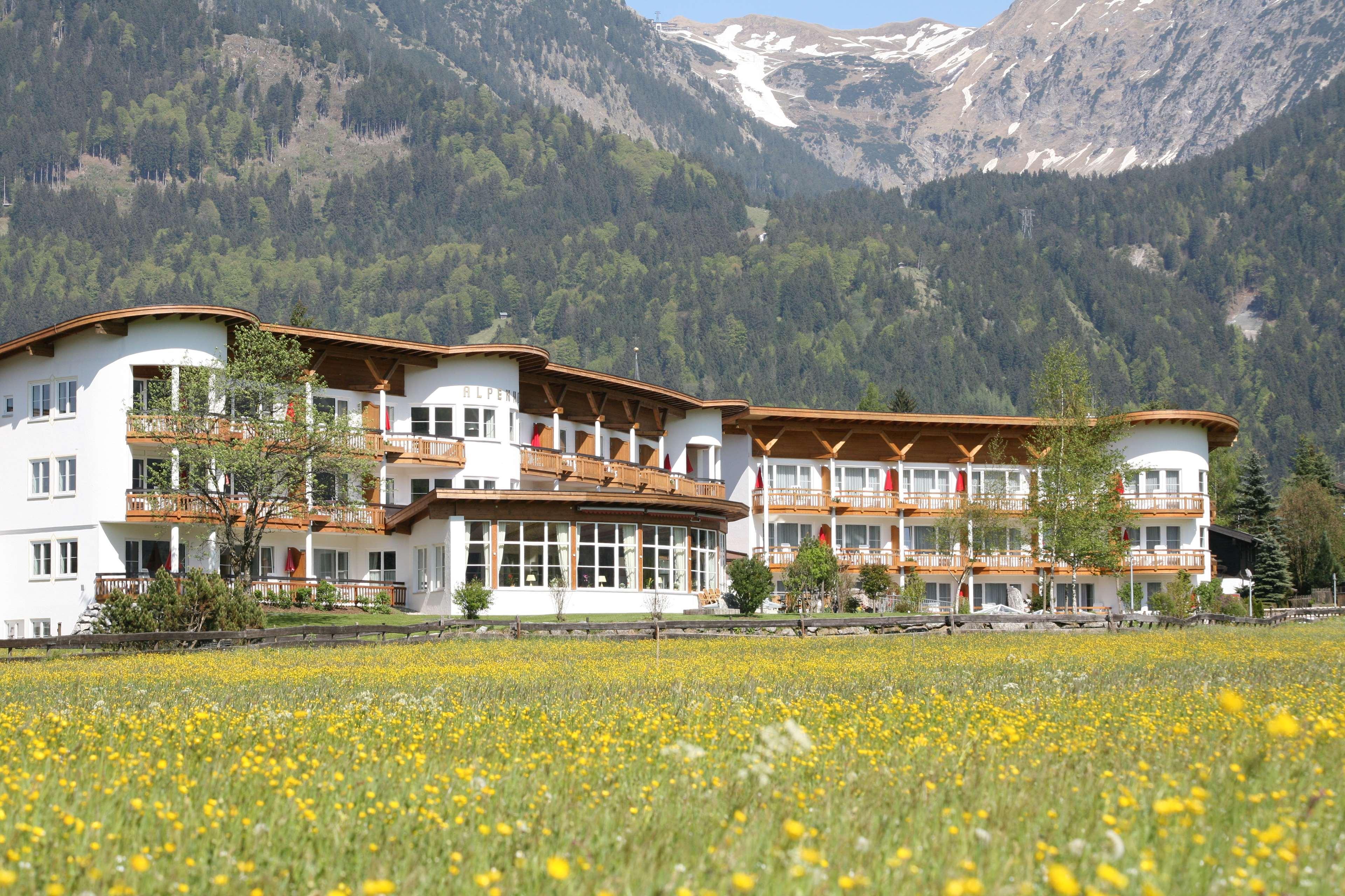 אוברסטדורף Best Western Plus Hotel Alpenhof מראה חיצוני תמונה
