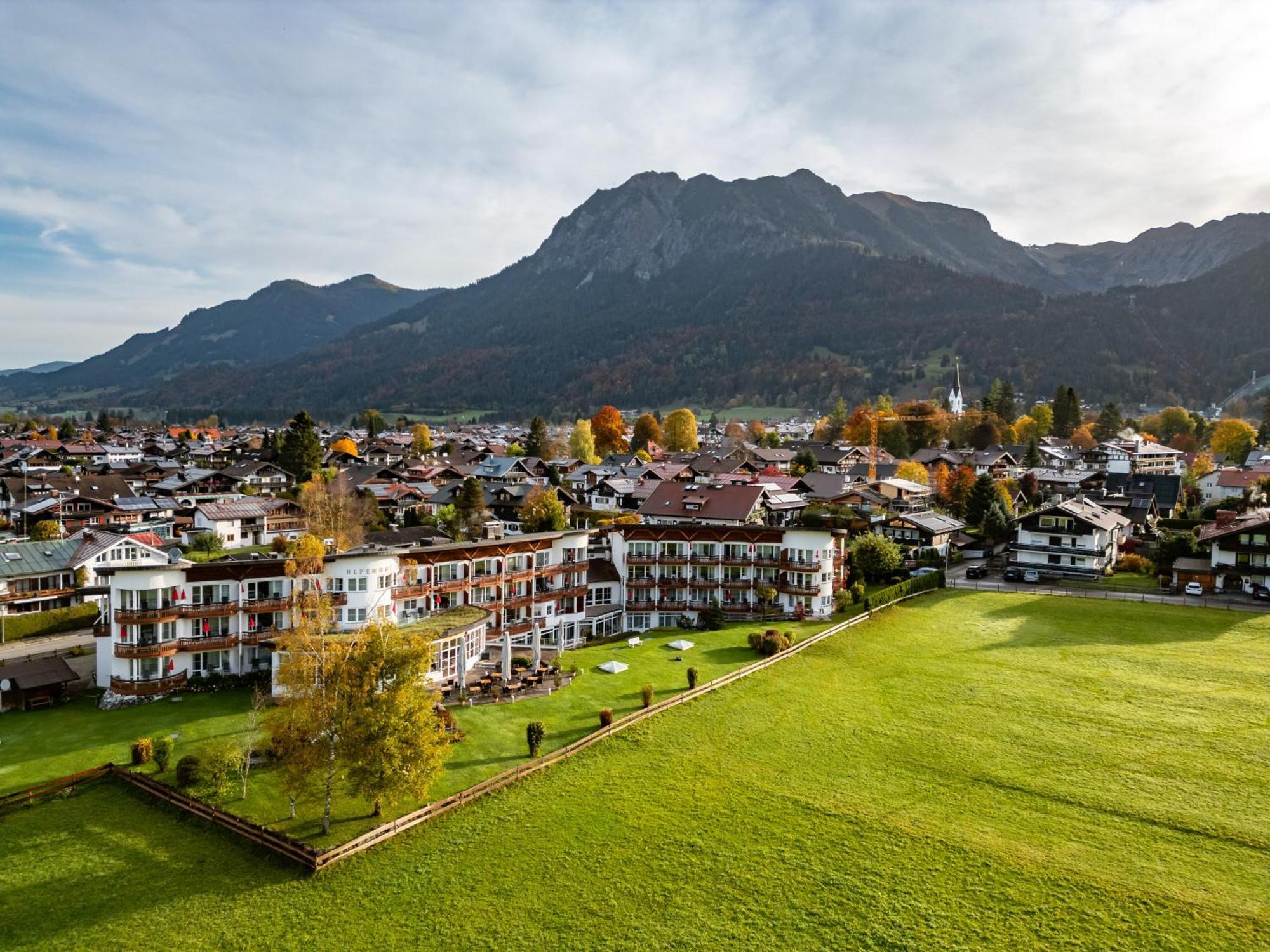אוברסטדורף Best Western Plus Hotel Alpenhof מראה חיצוני תמונה