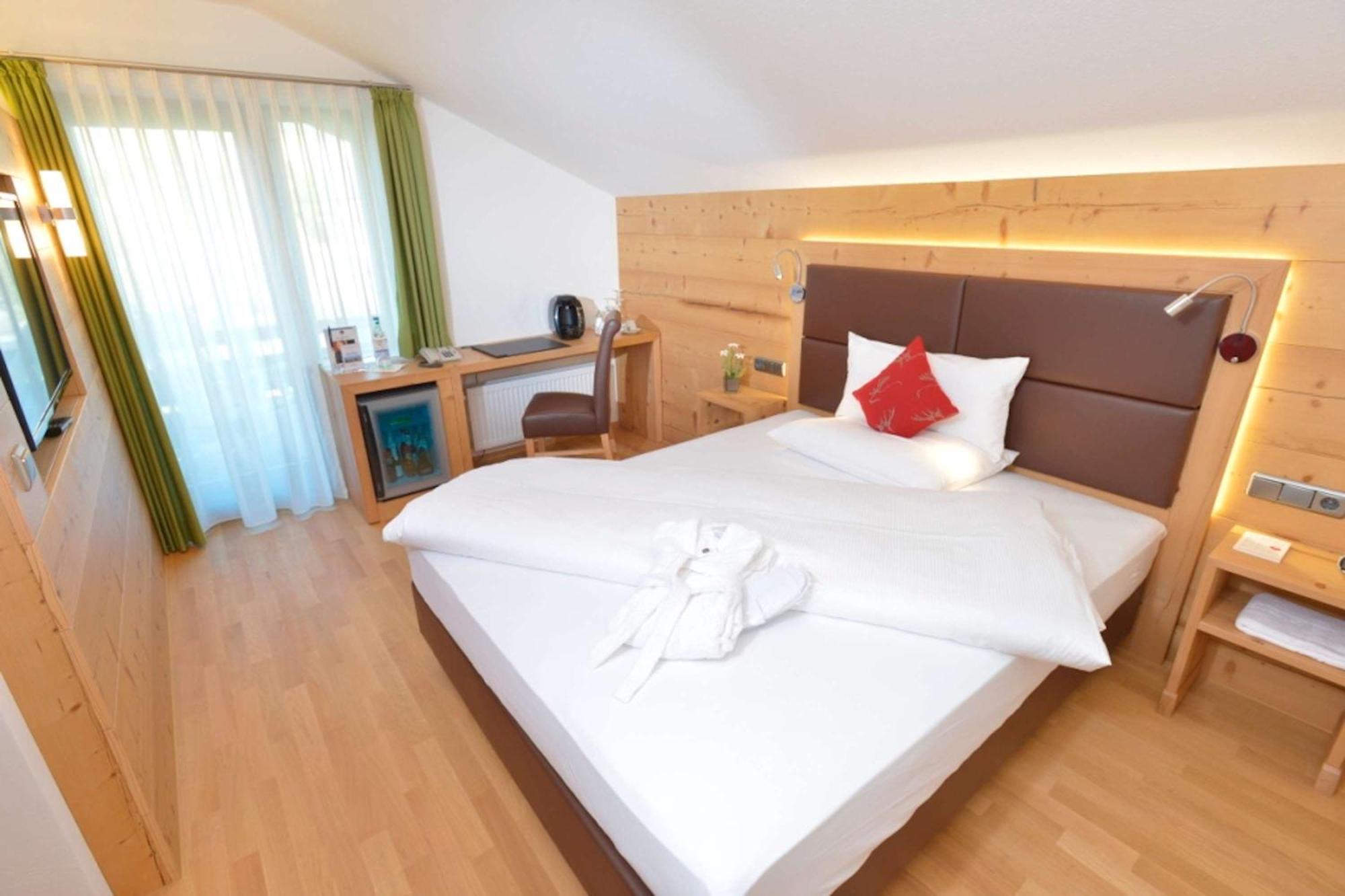 אוברסטדורף Best Western Plus Hotel Alpenhof מראה חיצוני תמונה