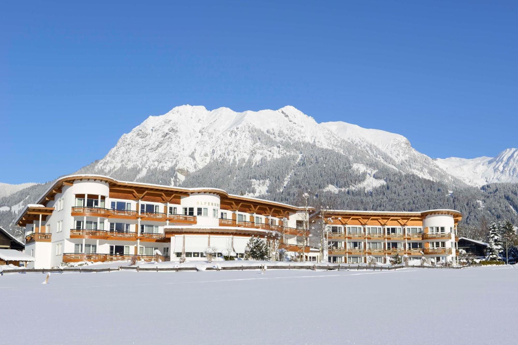 אוברסטדורף Best Western Plus Hotel Alpenhof מראה חיצוני תמונה