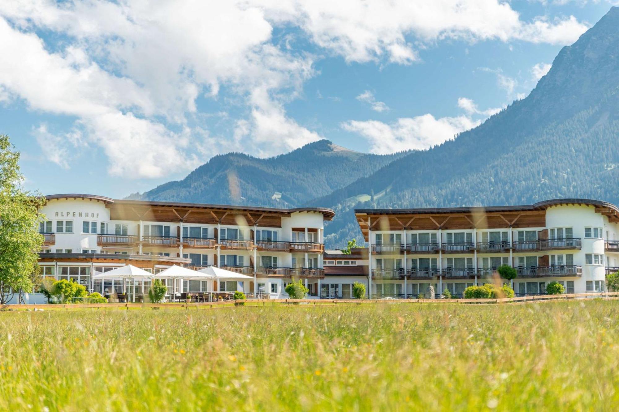 אוברסטדורף Best Western Plus Hotel Alpenhof מראה חיצוני תמונה